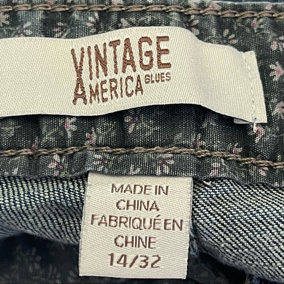 Vintage America Missy Dark Wash Mid Rise Boyfriend Distressed Ripped Jea… - Picture 10 of 12